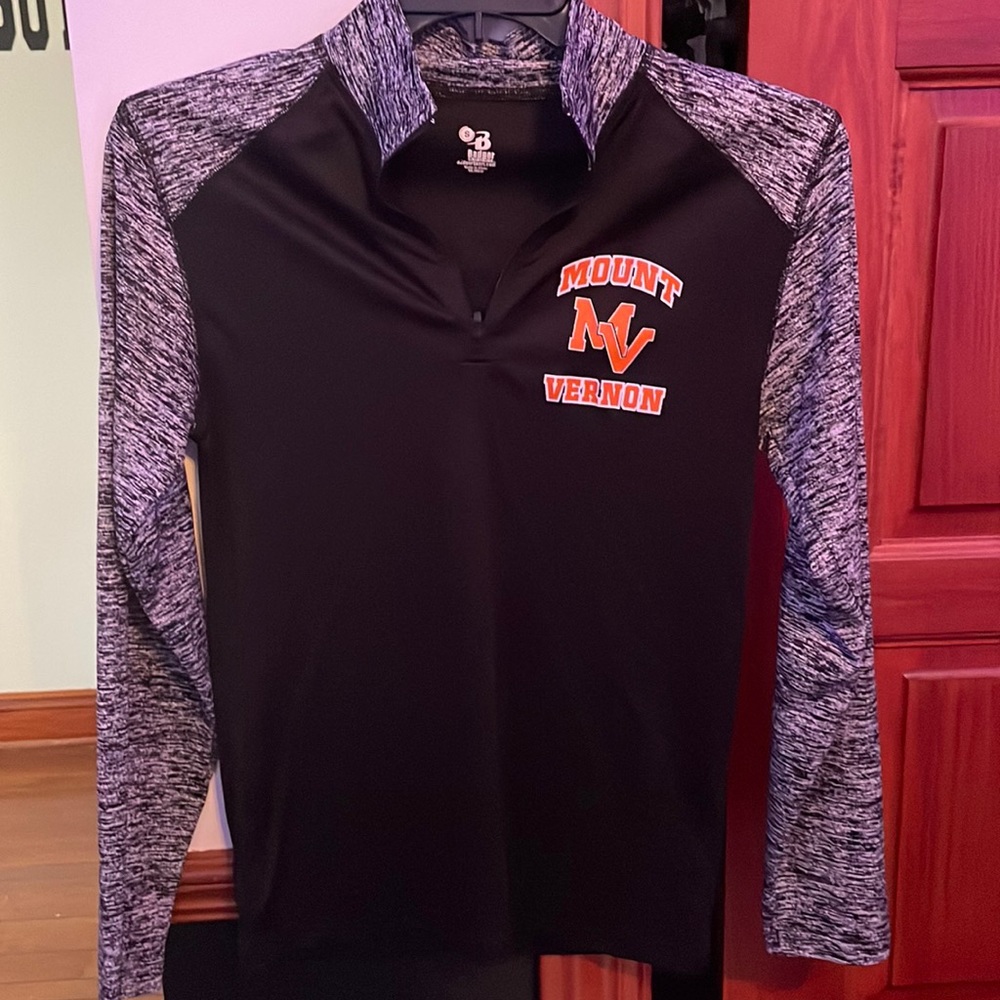 Quarter zip, Dri-fit, mount vernon branded